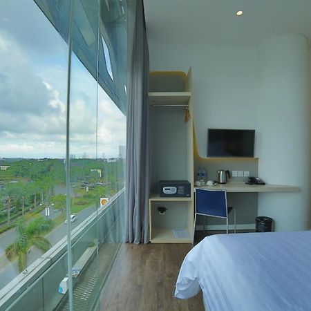 Ozone Hotel Pantai Indah Kapuk Τζακάρτα Εξωτερικό φωτογραφία