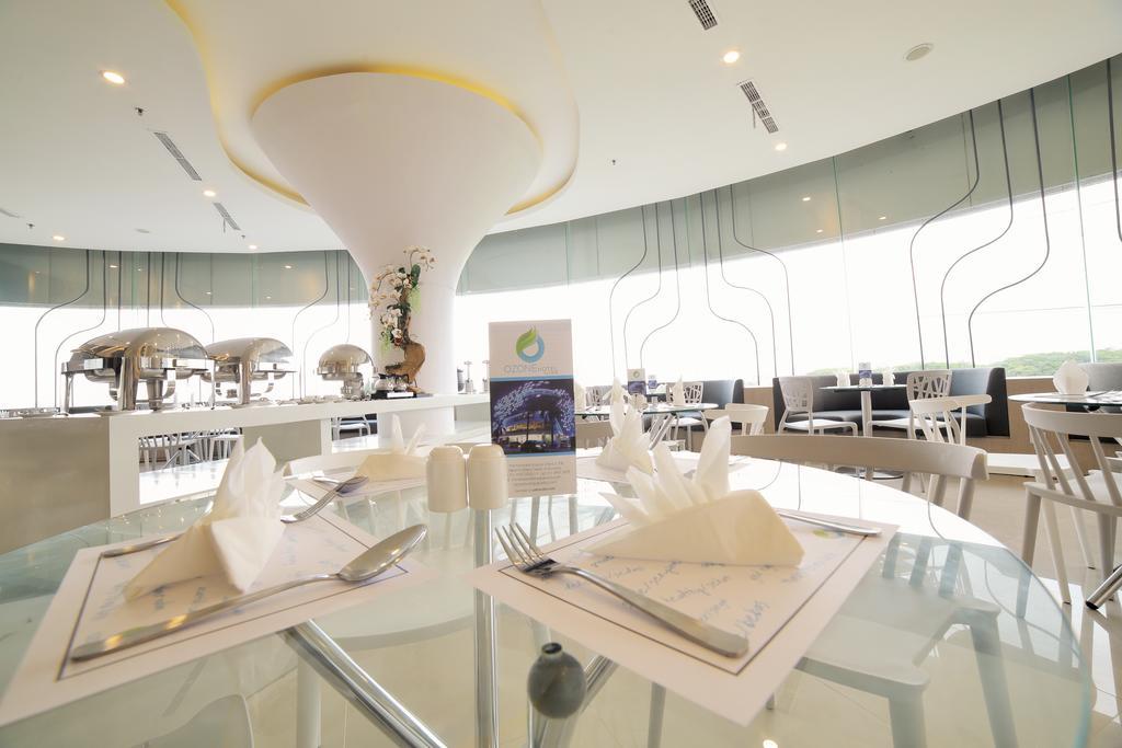 Ozone Hotel Pantai Indah Kapuk Τζακάρτα Εξωτερικό φωτογραφία