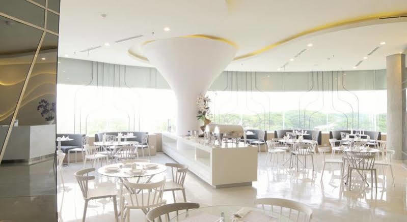Ozone Hotel Pantai Indah Kapuk Τζακάρτα Εξωτερικό φωτογραφία